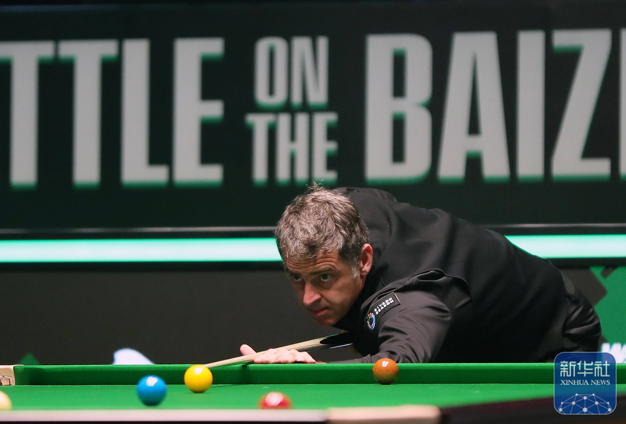 他在联赛和 他在联赛和