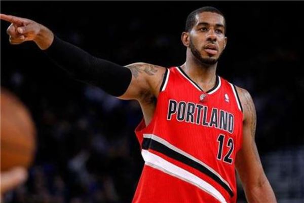 重阳节,武工大的爹爹婆婆有属于自己的运动会：打保龄球、扔粘粘乐...