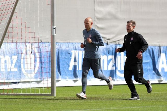 中超第4輪廣州城0-3河南嵩山龍門 多拉多破門韓東建功.